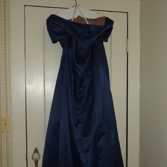 Formal - Picture 3 of 4